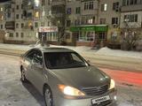 Toyota Camry 2005 года за 5 400 000 тг. в Астана – фото 2