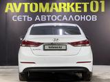 Hyundai Elantra 2018 года за 8 250 000 тг. в Астана – фото 5