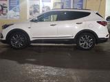 Hyundai Santa Fe 2016 годаүшін11 000 000 тг. в Актау