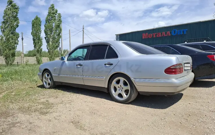 Mercedes-Benz E 320 1996 года за 3 500 000 тг. в Актобе