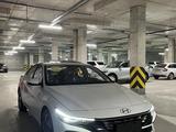 Hyundai Elantra 2024 года за 9 040 000 тг. в Алматы – фото 3