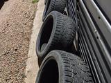 Шины зимние Pirelli 315/35 r20 2 шт, и 275/40 r20 за 100 000 тг. в Кокшетау