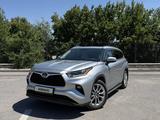 Toyota Highlander 2024 года за 27 000 000 тг. в Шымкент