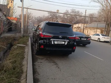 Lexus LX 570 2016 годаүшін40 000 000 тг. в Алматы – фото 3