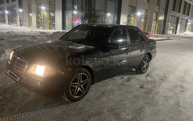 Mercedes-Benz C 200 1996 года за 2 400 000 тг. в Астана