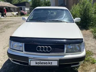 Audi 100