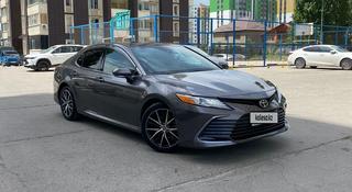 Toyota Camry 2022 года за 15 000 000 тг. в Алматы