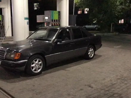 Mercedes-Benz E 300 1992 года за 1 000 000 тг. в Алматы – фото 14