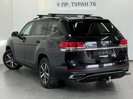 Volkswagen Teramont 2021 года за 17 390 000 тг. в Астана – фото 2