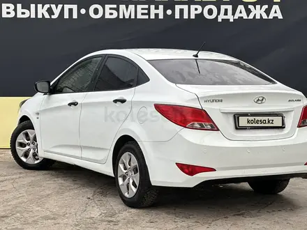 Hyundai Solaris 2015 года за 5 850 000 тг. в Актобе – фото 5