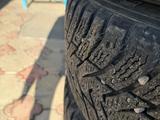 Комплект диски с резиной за 320 000 тг. в Алматы – фото 3