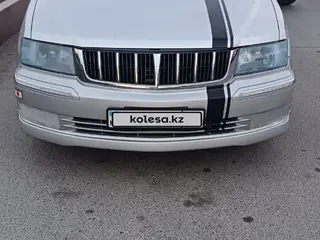 Mitsubishi Space Wagon, 1999