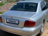 Hyundai Sonata 2002 года за 1 500 000 тг. в Шымкент – фото 4