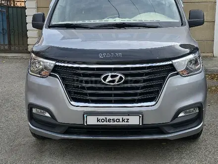 Hyundai Starex 2019 года за 13 000 000 тг. в Атырау – фото 8