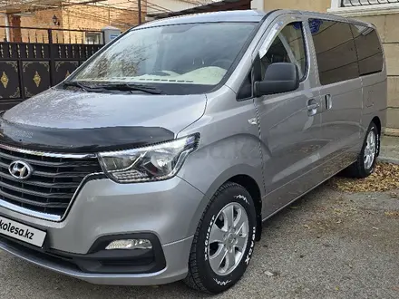 Hyundai Starex 2019 года за 13 000 000 тг. в Атырау – фото 9