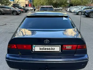 Toyota Camry, 1997
