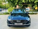 Hyundai Sonata 2023 года за 13 400 000 тг. в Актобе