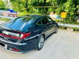 Hyundai Sonata 2023 года за 13 400 000 тг. в Актобе – фото 2