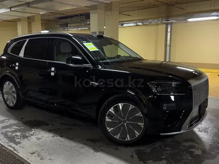 Zeekr 8x Ultra 2026 года за 53 900 000 тг. в Астана