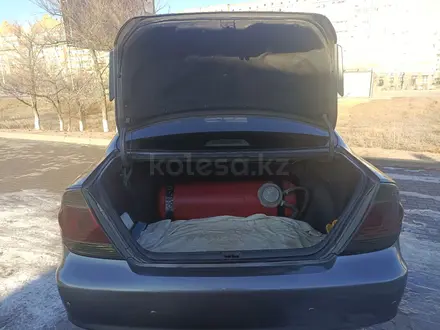 Toyota Camry 2005 года за 4 150 000 тг. в Актобе – фото 6