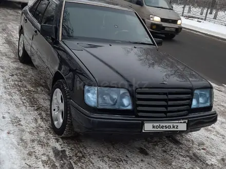 Mercedes-Benz E 220 1993 года за 1 850 000 тг. в Туркестан – фото 9