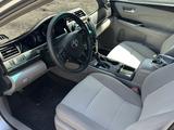 Toyota Camry 2015 года за 6 700 000 тг. в Атырау – фото 5