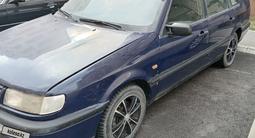 Volkswagen Passat 1996 года за 1 350 000 тг. в Астана – фото 2