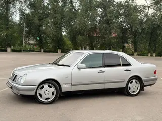 Mercedes-Benz E 280