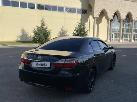 Toyota Camry 2016 года за 7 000 000 тг. в Атырау – фото 5