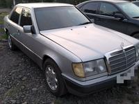 Mercedes-Benz E 200 1992 годаүшін1 950 000 тг. в Караганда