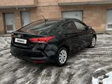 Hyundai Accent 2021 годаfor7 300 000 тг. в Алматы – фото 3