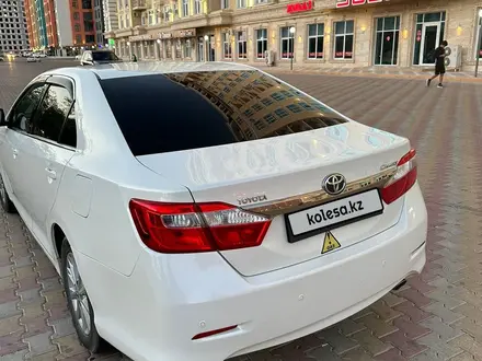 Toyota Camry 2014 года за 10 000 000 тг. в Актау – фото 2