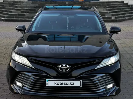 Toyota Camry 2019 года за 14 200 000 тг. в Астана – фото 56