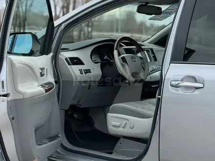 Toyota Sienna 2013 года за 13 200 000 тг. в Астана – фото 9