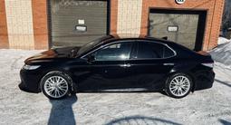 Toyota Camry 2018 года за 13 800 000 тг. в Костанай – фото 4
