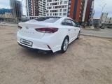 Hyundai Sonata 2019 года за 8 000 000 тг. в Шымкент – фото 2