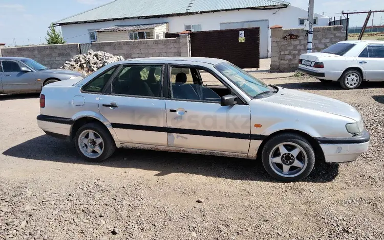 Volkswagen Passat 1994 года за 700 000 тг. в Караганда
