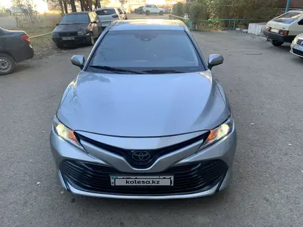 Toyota Camry 2019 года за 13 300 000 тг. в Экибастуз – фото 3