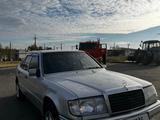Mercedes-Benz E 200 1995 года за 1 600 000 тг. в Павлодар – фото 2