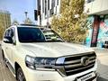 Toyota Land Cruiser 2019 годаүшін39 000 000 тг. в Актобе