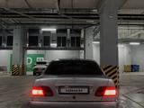 Mercedes-Benz E 280 1997 годаүшін3 123 157 тг. в Астана – фото 5