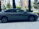 Toyota Camry 2016 года за 7 500 000 тг. в Актобе – фото 4