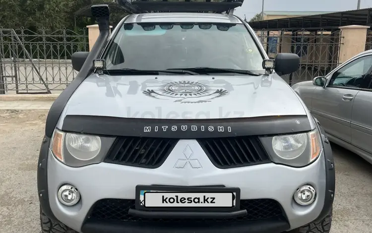 Mitsubishi L200 2007 годаfor9 200 000 тг. в Жанаозен