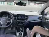 Hyundai Accent 2020 года за 8 000 000 тг. в Актау – фото 3