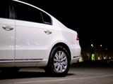 Volkswagen Passat 2014 года за 6 500 000 тг. в Алматы – фото 3