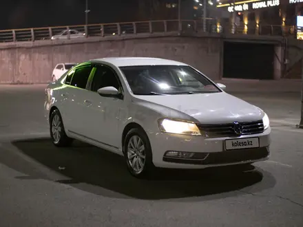 Volkswagen Passat 2014 года за 6 500 000 тг. в Алматы – фото 20
