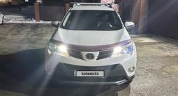 Toyota RAV4 2014 годаfor9 200 000 тг. в Усть-Каменогорск