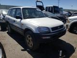 Toyota RAV4 1997 года за 25 000 тг. в Алматы