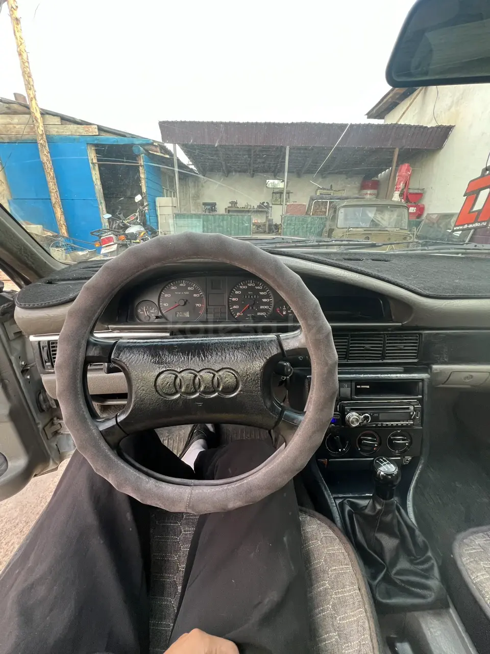Audi 100, 1989