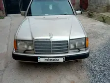 Mercedes-Benz E-Class, 1992